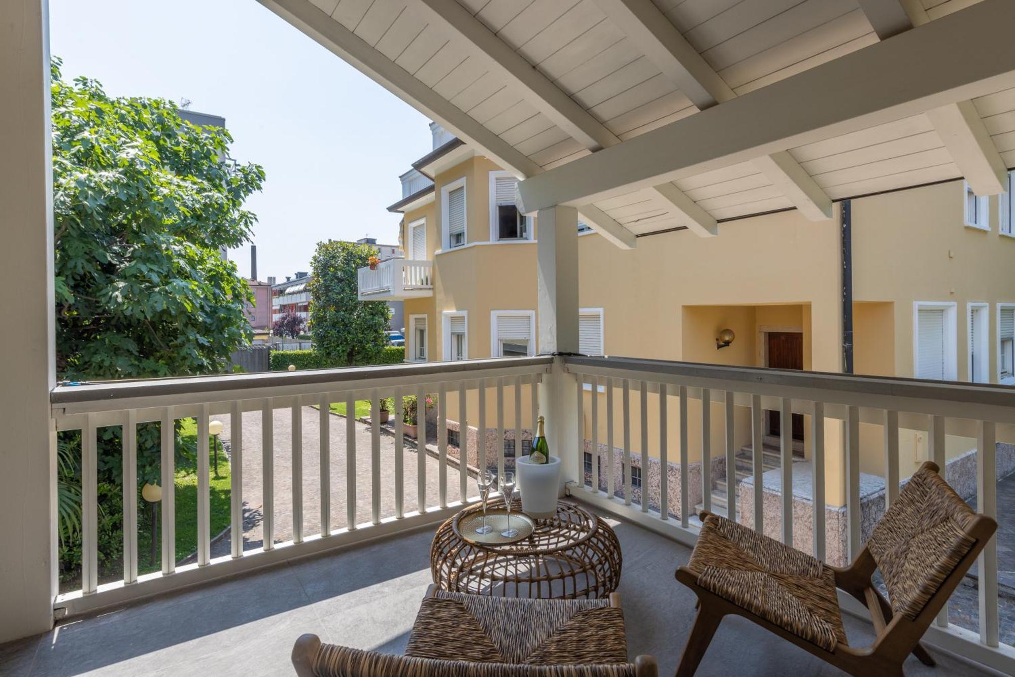La Barchessa Loft & Rooms - Free Parking Trydent Zewnętrze zdjęcie